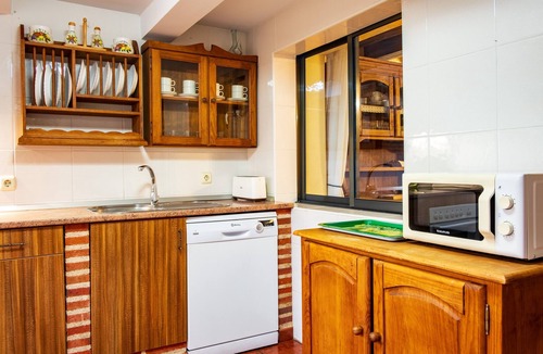 Rueda House | Rural House 'Casa Rural Villa Calera' with Private Terrace, Wi-Fi and Air Conditioning