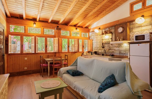 Carmona Apartment | Rural Retreat El Grifo – Relax Near Seville with Private Pool and Outdoor Space