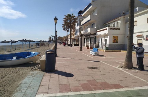 San Luis de Sabinillas Apartment | Sabinillas, perfectly located 3 bedrooms apartment, nearly beach front, PA3A