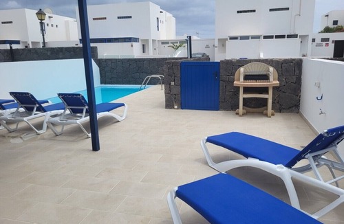 Playa Blanca House | Semi-detached Villa, 2 bedrooms, 2 bathrooms, private pool, WiFi, parking