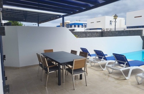 Playa Blanca House | Semi-detached Villa, 2 bedrooms, 2 bathrooms, private pool, WiFi, parking