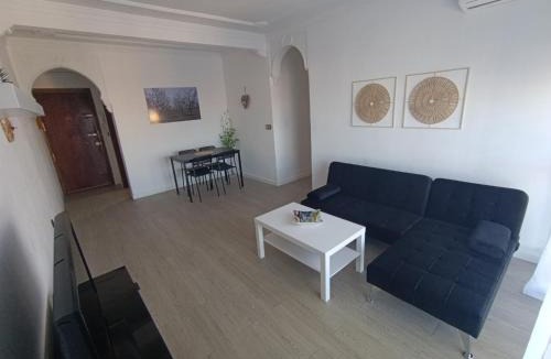 Alcala de Guadaira Apartment | Sevilla Gateway a 10 min Sevilla y cerca aeropuerto, 3 habitaciones, 2 camas en cada habitación y sofá cama