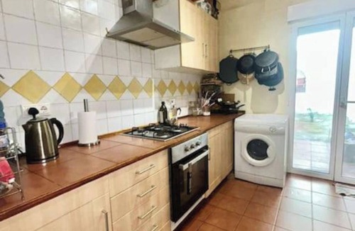 Ontinyent House | Single room in a private house, with shared bathroom near downtown