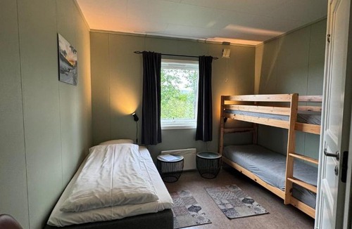 Lenvik Hostel | Skoghus