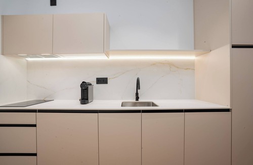 Seville Apartment | Smartr Puente de Triana