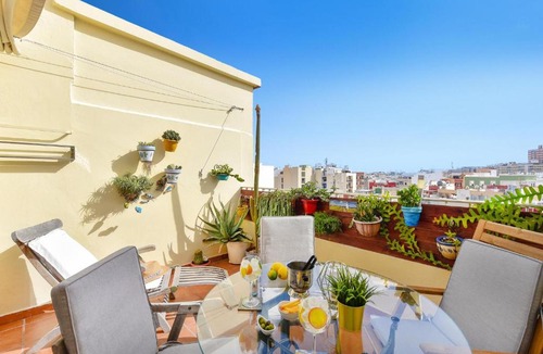 Las Palmas de Gran Canaria Apartment | Sole Beachstay Las Canteras by VillaGranCanaria