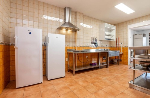 Armilla Villa | Spacious and private house near Granada