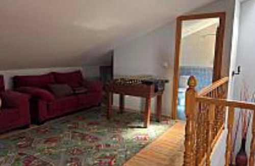 El Casar de Escalona Ski Chalet | Spacious House in Toledo with Private Pool Ideal for Groups
