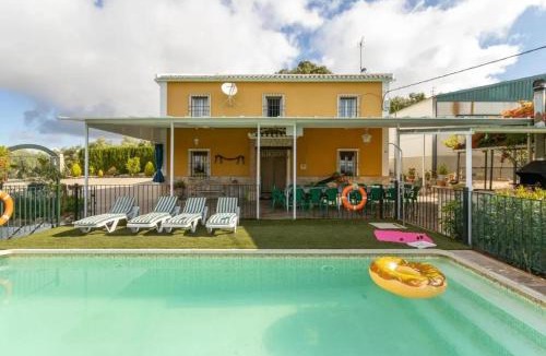 Archidona Villa | Spacious villa with mountain view in Archidona, private pool