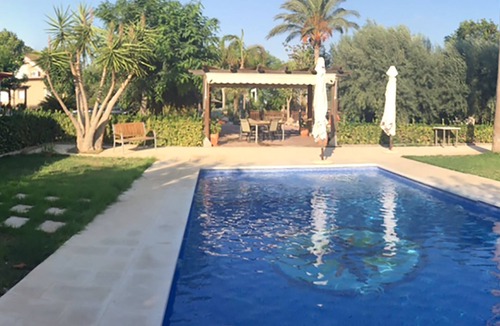 Librilla Villa | Spacious villa with pool and sports court