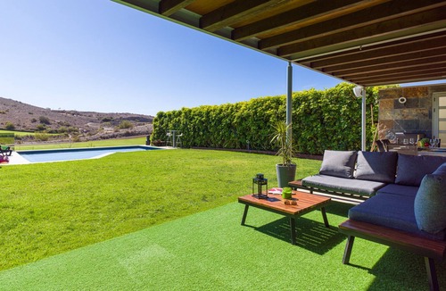 Salobre Ski Chalet | Spectacular house with private pool overlooking the golf course