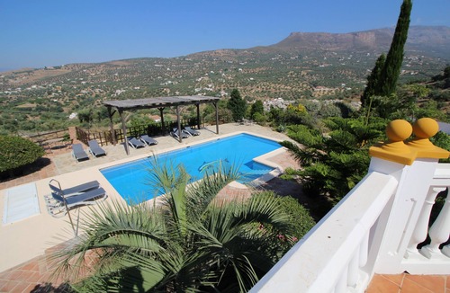 Alcaucin Villa | Spectacular, 6 bedroom villa with large private pool in Nature Reserve area