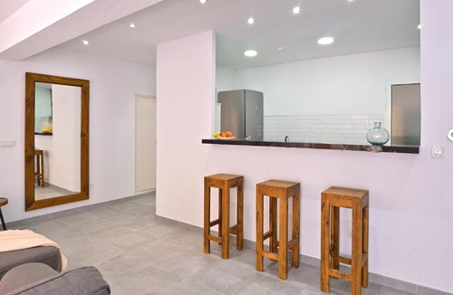 Ensanche Diputacion Apartment | Stay In Incity