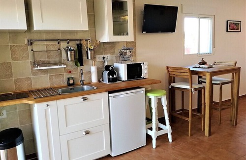 Montroi Apartment | STUDIO MADERA + SWIMMING POOL + TERRACE IN MONTROY NEAR VALENCIA