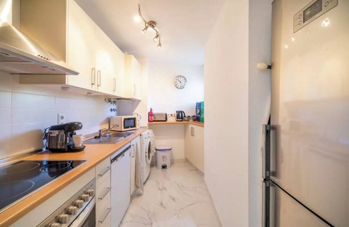 Jeronimo y Avileses y Balsicas de Arriba Apartment | Stunning Ground Floor Apartment