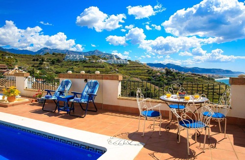 Torrox Villa | Stunning private villa for 8 people with WIFI, A/C, private pool, TV and terrace