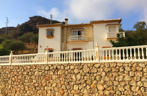 Comares Villa | Stunning Villa available from Vine Ridge Retreats Management