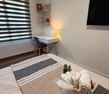 Benalua Apartment | Stylish Room Close to Alicante Center