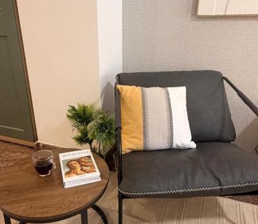 Benalua Apartment | Stylish Room Close to Alicante Center