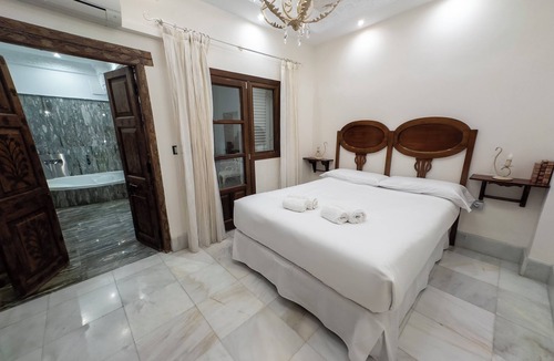 San Pedro Hostel | SUITE COMARES