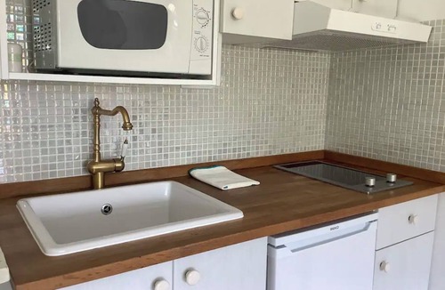 El Pozo de los Frailes Apartment | Suite with jacuzzi and fireplace for a romantic getaway in Natural Park