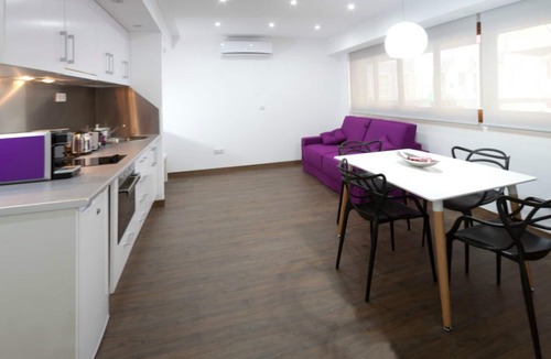 Ensanche Diputacion Apartment | Suites of Colors in the Center of Alicante
