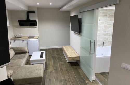 Linares Apartment | Supreme Gold