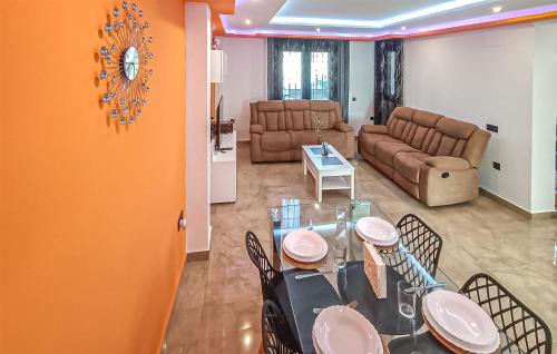 Jun House | Taurus 13