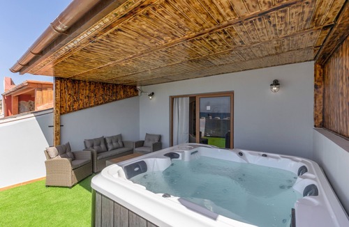 Pajara Apartment | Terra Nova Penthouse: Sea View Apartment with Wi-Fi & Air Conditioning