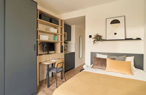 Buenavista Hotel | The Carabanchel Episode