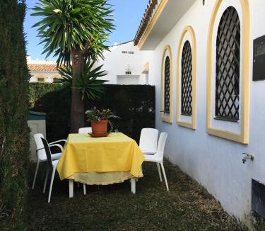 Elviria House | The Garden
