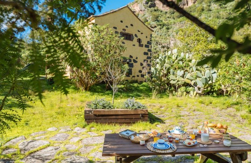 Valleseco Cottage | The Pajar de Casa de La Virgen for 4 people