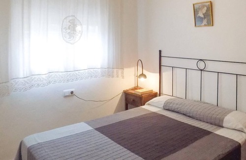 Torrent House | This lovely cottage in the countryside is located a few kilometers from supermarkets, shopping cente