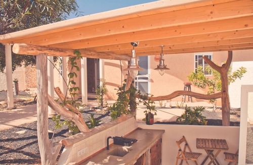 La Pared House | Tierra - Cinco Elementos - Surf & Yoga Stay
