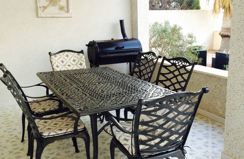 Orihuela Costa Villa | Tranquil and spacious villa, convenient location 3-5 mins' walk to all amenities
