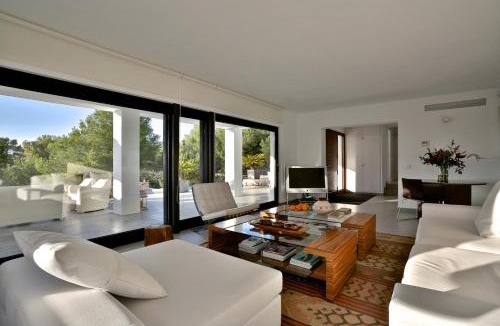 Sant Josep de sa Talaia Villa | Tranquil 4BR Villa in the Heart of Ibiza City,1046