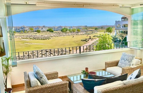 Jeronimo y Avileses y Balsicas de Arriba Apartment | Tranquil Lakeview Getaway with Terrace & Pools & Golf