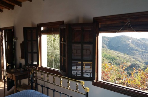 Daimalos Vados Villa | Tranquil retreat with private pool and beautiful gardens
