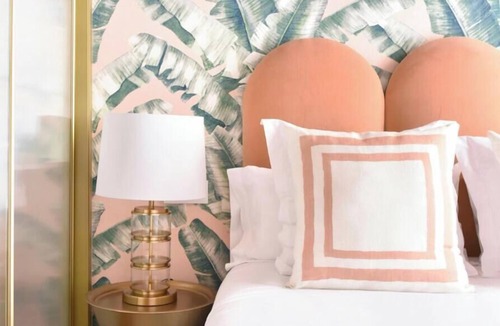 Toledo City Center Apartment | ~TROPIC~ by myhomeintoledo.com