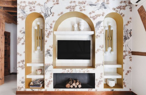 Toledo City Center Apartment | ~TROPIC~ by myhomeintoledo.com
