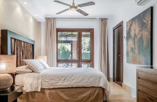 Golden Mile Villa | Tropical Villa in Marbella's golden mile beach