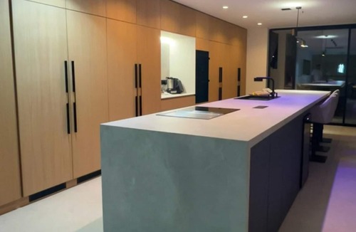 San Juan de Alicante Ski Chalet | Ultra-Modern 5-Bed Luxury Chalet with Private Pool & Home Cinema 13 Min To Beach
