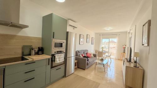 Chimenea Apartment | Urb Chimenea Apartment Nerja
