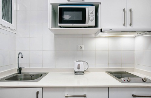 Las Palmas de Gran Canaria Apartment | Vacation Apartment 'Frente al Mar 308' with Sea View, Terrace & Wi-Fi