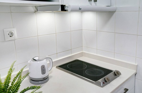 Las Palmas de Gran Canaria Apartment | Vacation Apartment 'Frente al Mar 308' with Sea View, Terrace & Wi-Fi