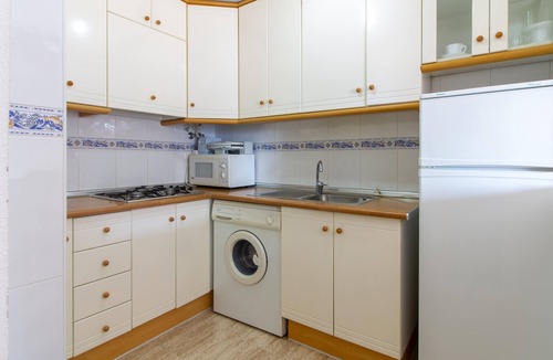 Els Arenals del Sol Apartment | Vacation apartment south of Alicante, from which you can be at the sea in just a few steps.