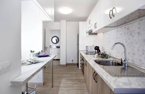 Puerto del Rosario Apartment | Vacation Apartment 'Casa Alubsan' with Private Terrace, Balcony and Wi-Fi