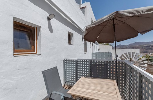 El Pinillo House | Vacation Home 'El Blanquizal B' with Mountain View, Wi-Fi, and Air Conditioning