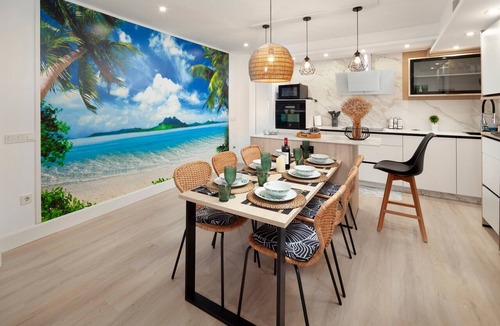 Rincon de la Victoria Apartment | Vacation Apartment "Mediterráneo" with Sea Views, Private Terrace, and Air Conditioning