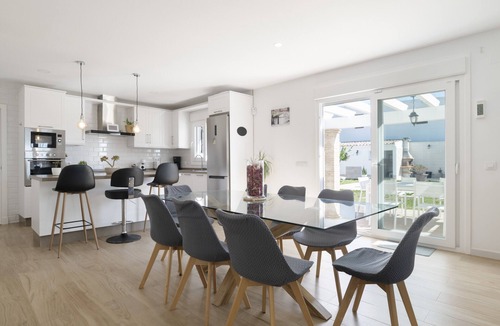 Campano House | Vacation Home "Marta's Paradise" with Private Pool, Private Terrace & Wi-Fi